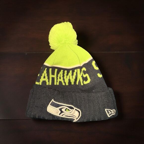 Youth New Era NFL SEATTLE SEAHAWKS Football Knit Pom Beanie One Size - Picture 1 of 7